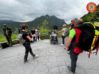 Una studentessa disabile esclusa dalla gita: il Soccorso Alpino le regala una giornata indimenticabile