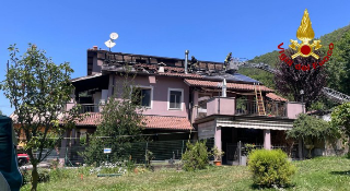 Chiusa di Pesio - Incendio in una villetta: intervengono i Vigili del Fuoco