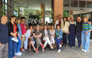 Savigliano - Inaugurata la panchina rossa all’ingresso dell’ospedale per sensibilizzare contro la violenza di genere