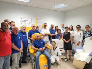 Savigliano - Una nuova poltrona per il Servizio Trasfusionale grazie all’Avis