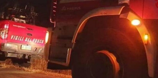 Revello - Auto finisce in una scarpata: paura nella notte per una donna alla guida
