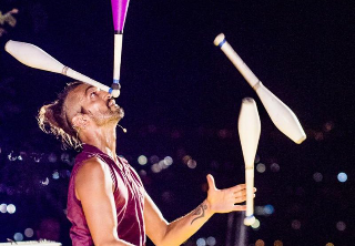 Busca e Dronero, torna “Sì di Venere”: 5 serate di magia, clown e acrobati sotto le stelle