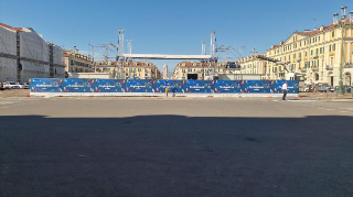 Cuneo - Ultimi preparativi in piazza Galimberti per la festa degli 80 anni di Confartigianato