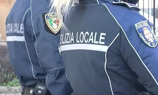 Mondovì - Allontanata per tre anni una donna sorpresa a bivaccare nei giardini pubblici