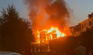 Cherasco - Incendio distrugge una villetta a schiera: oggi la messa in sicurezza