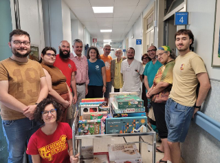 Cuneo - Giochi e libri donati all’ospedale in memoria di William Tagliaferri: un gesto che cura