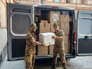 Cuneo, oltre 200 scatoloni per il Sud del Libano: straordinaria risposta alla campagna benefica promossa dagli Alpini