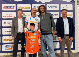 Gianmarco Tamberi a sorpresa sugli spalti della pallapugno